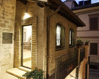 Hotel Sorella Luna - Assisi - Näkymät ulkona