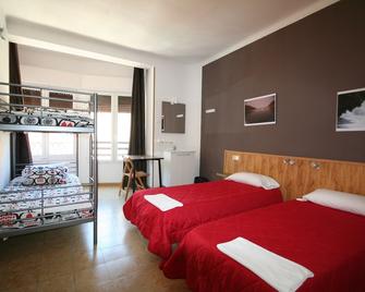 Hostal Juventus - Cerbère - Schlafzimmer