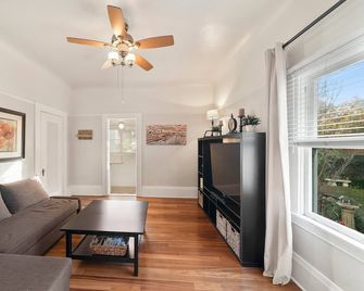 Cozy 1-bedroom apartment in Midtown Sacramento with WiFi, AC - Sacramento