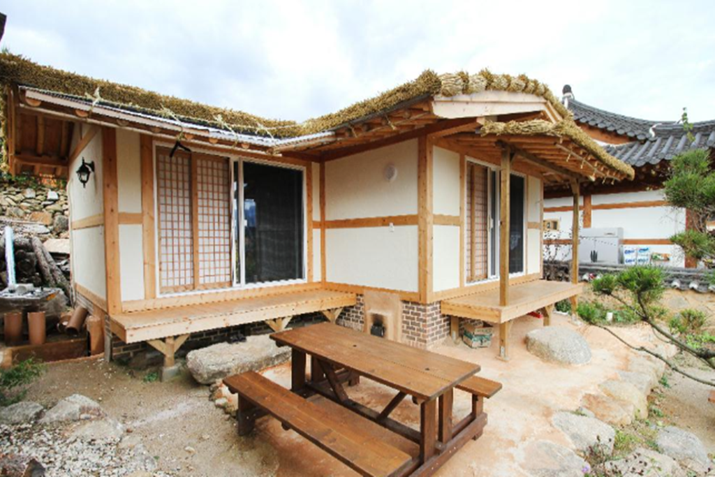 Gurye Unjoru Makdungi Hanok Stay - Gurye - Patio