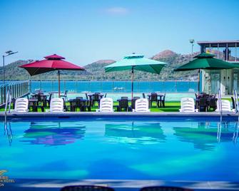 Sky Garden Hotel - Coron - Pool
