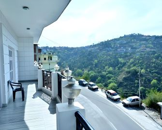 Hotel Vasundhara Palace - New Tehri - Balcony