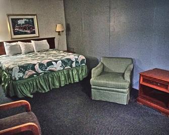 Blueway Inn & Suites El Dorado-Deluxe 1 King Bed Non-Smoking - El Dorado
