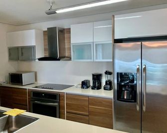 Silver View Park I 2 Bedroom Apt in Costa del Este - Ciudad de Panamá - Cocina
