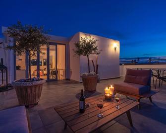 Mythos Luxury Suites - Athens - Balcony