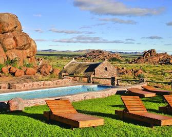 Gondwana Canyon Village - Kanebis - Piscina