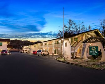 Quality Inn Downtown Helen - Helen - Building