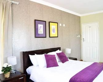 Madume Guest House - Gaborone - Habitación
