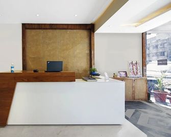 Hotel Amrita Raghunath Bazaar Jammu - Jammu - Recepción