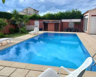 Villa a 20 mn Montpellier et Plage, Grande Piscine Sans vis a vis - Aimargues - Piscine