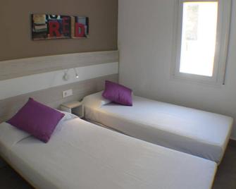 Agi Joan Badosa - Roses - Chambre