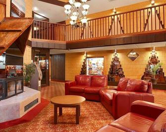 SureStay Plus by Best Western Black River Falls - Black River Falls - Lobby