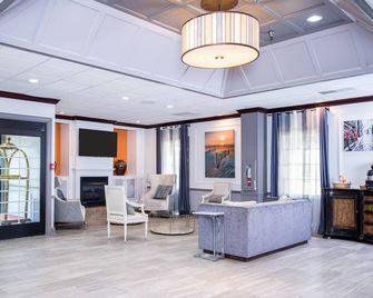 Clarion Hotel & Conference Center Leesburg - Leesburg - Lobby