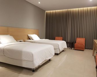 New Mountain Springs Hotel & Resort - Bandung - Chambre
