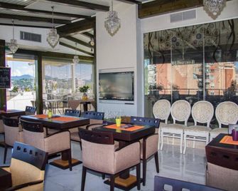 Oxford Hotel - تيرانا - مطعم