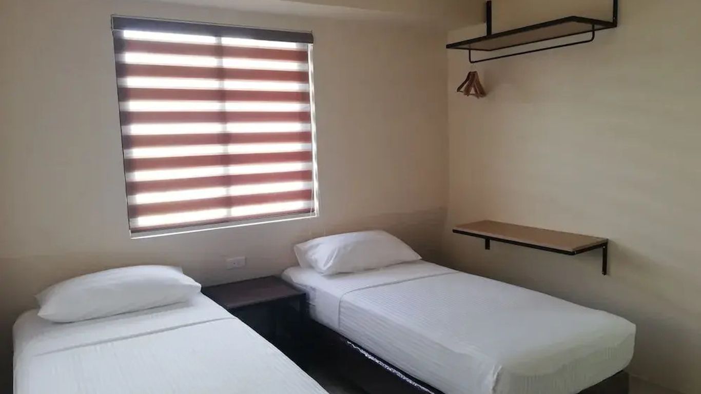 Eon Centennial Express Hotel