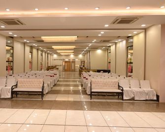 Hotel Orange Inn - Patna - Resepsjon