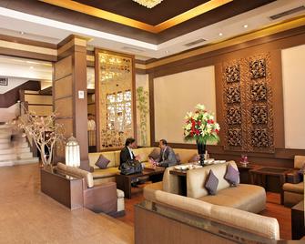 Hotel Surya Royal - Kota - Lobby