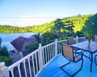 Moon San Villa at the Blue Lagoon - Port Antonio - Балкон