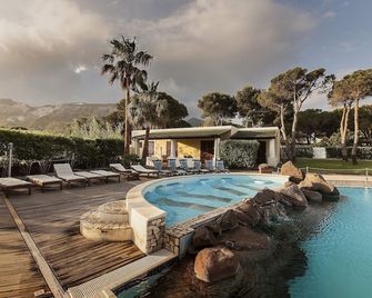 Hotel Orsa Maggiore - Vulcano - Pool