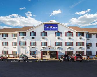 Baymont by Wyndham Cedar Rapids - Cedar Rapids - Rakennus
