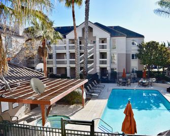 Sonesta ES Suites San Francisco Airport San Bruno - San Bruno - Piscine