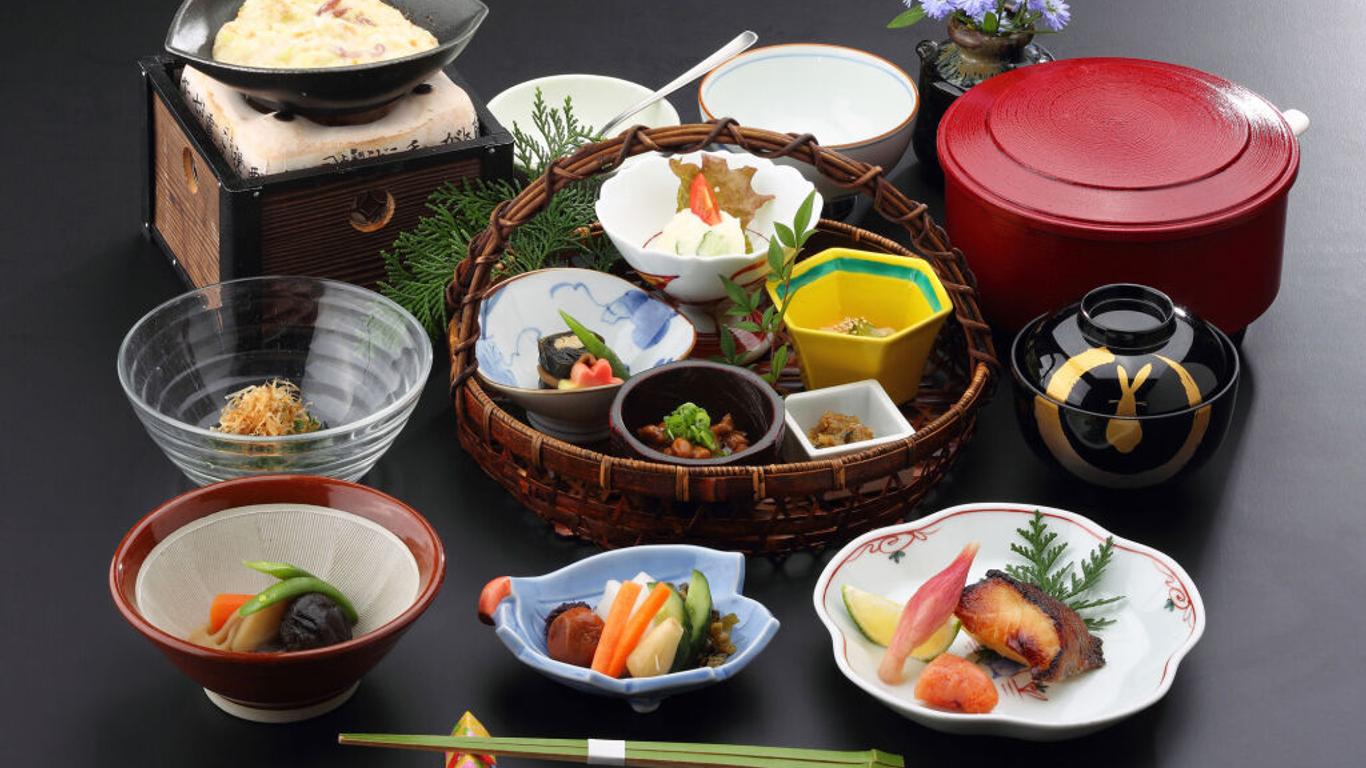 旬の料理とお湯の宿 常盤荘