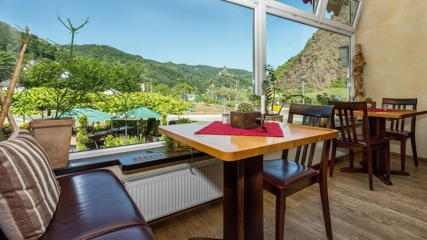 هوتل ستومبيرجرز