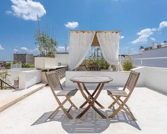 Suite Artus - Ugento - Balkon