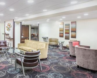 Sky Tree Hotels - טולסה - טרקלין