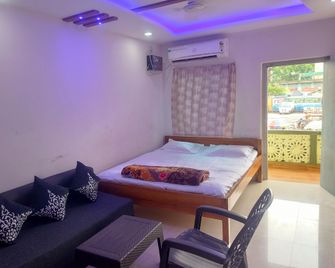 Hotel Grand View - Puri - Bedroom