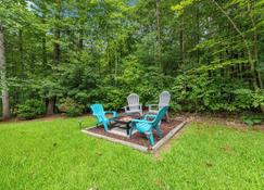 Bluebird Lagoon - Pet-Friendly Near Lake Marina - Blue Ridge - Patio