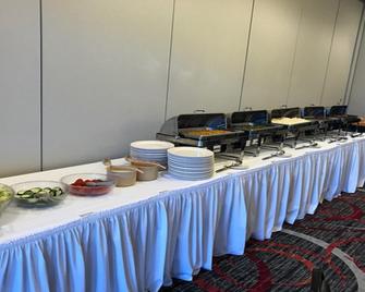 Holiday Inn Hotel & Suites Lafayette North - Lafayette - Buffet