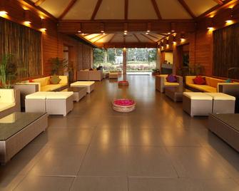 Sinclairs Retreat Dooars, Chalsa - Chālsa - Lounge