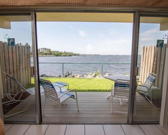 Palm Beach Waterfront Suites - Lake Worth - Balcon