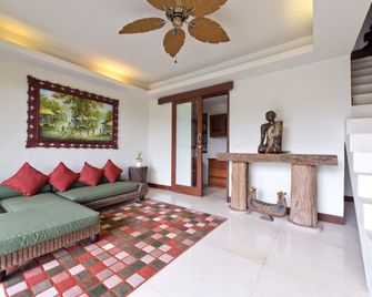 Adiwana Dara Ayu Villas - Payangan - Salon