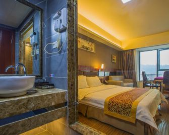 Yinwan Hotel - Huanggang - Bedroom