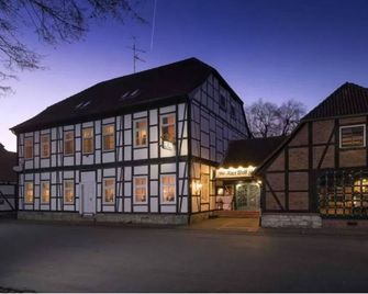 Hotel Alter Wolf - Wolfsburg - Gebäude