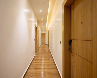 Shri Govindam Banaras - Varanasi - Hallway