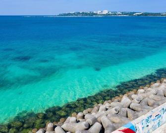 Hotel Mr.Kinjo In Motobu Ocean Terrace - Motobu - Edificio
