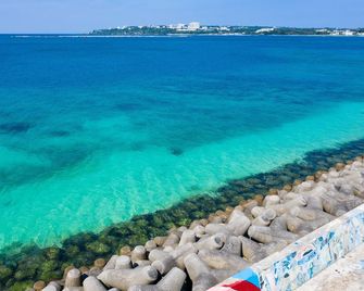 Hotel Mr.Kinjo In Motobu Ocean Terrace - Motobu - Budova