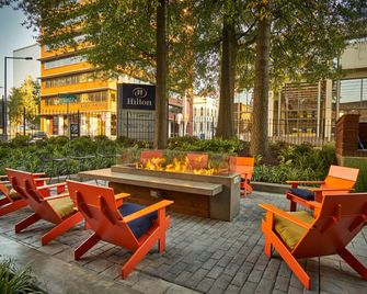 Hilton Knoxville - Knoxville - Patio