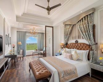 Noormahal Palace Hotel - Karnāl - Bedroom