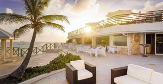 Sonesta Maho Beach Resort Casino & Spa - Lowlands - Patio