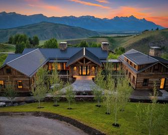 Wander Jackson Hole - Jackson - Building