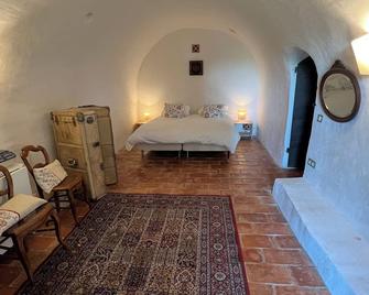 Provencal Village House In Saignon, Provençe, South Of France - Saignon - Bedroom