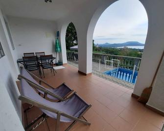 Holiday home in Balatongyörök 42694 - Balatongyörök - Balcón