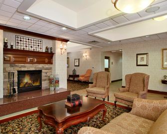 Homewood Suites by Hilton Chesapeake-Greenbrier - Chesapeake - Lobby