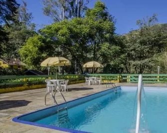Hotel Repouso Maringá - Visconde de Maua - Pool