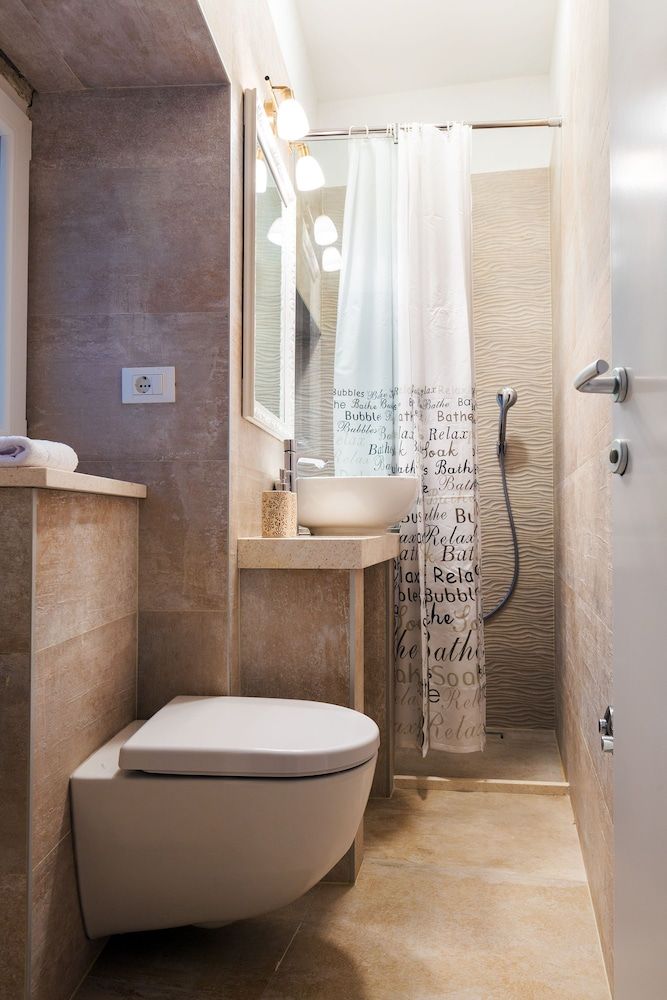 Apartments & Rooms Dujam - Split - Bathroom